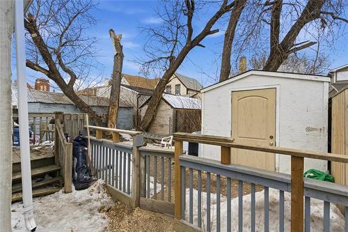 263 Magnus Ave, Winnipeg, MB 