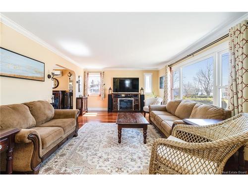 204 Willow Ave, Fredericton, NB 