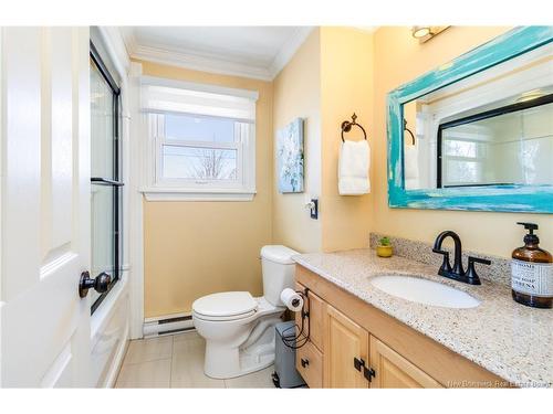 204 Willow Ave, Fredericton, NB 