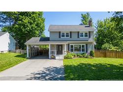 204 Willow AVE  Fredericton, NB E3A 2E4