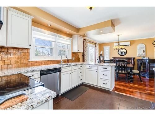 204 Willow Ave, Fredericton, NB 