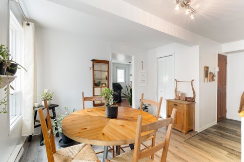 Salle à manger - 386  - 390 9E Avenue, Saint-Jean-Sur-Richelieu, QC - Indoor Photo Showing Dining Room