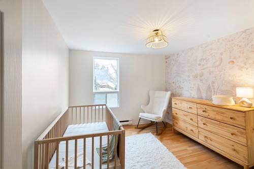 Chambre à coucher - 386  - 390 9E Avenue, Saint-Jean-Sur-Richelieu, QC - Indoor