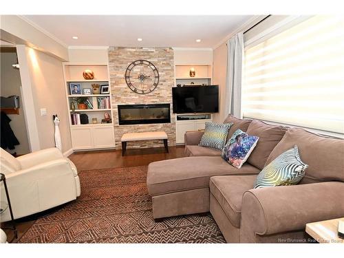 45 Sherwood Crt, Fredericton, NB 