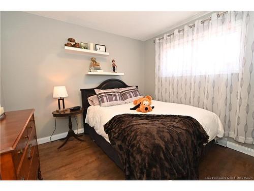 45 Sherwood Crt, Fredericton, NB 