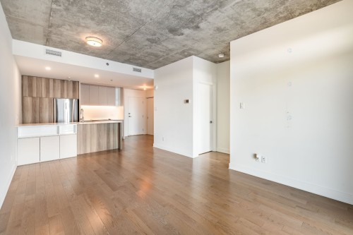 Salon - 905-5905 Boul. Du Quartier, Brossard, QC - Indoor Photo Showing Kitchen
