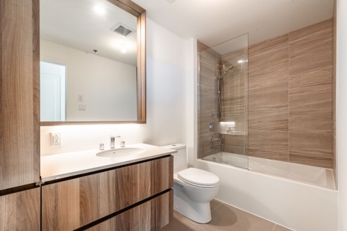 Salle de bains - 905-5905 Boul. Du Quartier, Brossard, QC - Indoor Photo Showing Bathroom