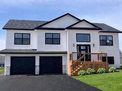 18 Hanmac Drive  Charlottetown, PE C1C 0W1