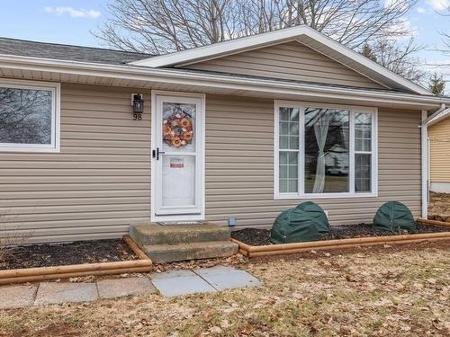 98 Oak Drive, Charlottetown, PE 