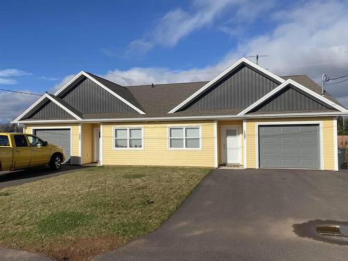 125 Oak Drive  Charlottetown, PE C1A 7Y8