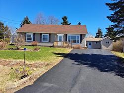 6 Kingsview Drive Windsor, NS B0N 2T0