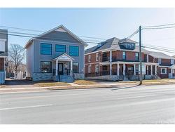 191-197 Université AVE Moncton, NB E1C 5K4