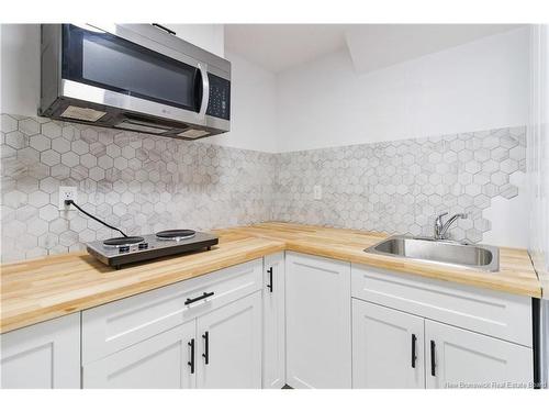 160 Thomas St, Dieppe, NB 