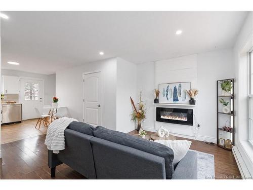 160 Thomas St, Dieppe, NB 