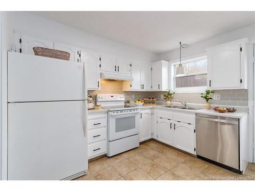 160 Thomas St, Dieppe, NB 