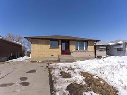 133 Gordon Street Thunder Bay, ON P7E 4T1