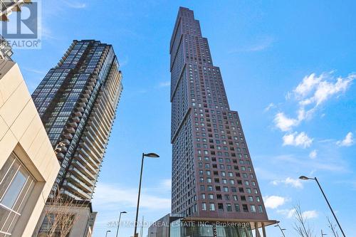 3704 - 2920 HIGHWAY 7  Vaughan, ON L4K 0P4