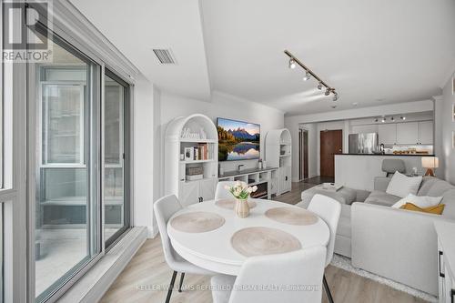 707 - 190 Manitoba Street, Toronto, ON - Indoor Photo Showing Other Room