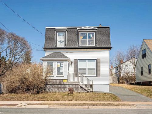 154 VICTORIA Road  Dartmouth, NS B3V 2V8