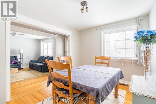18 Newton Street, Barrie, ON - Indoor Photo Showing Dining Room