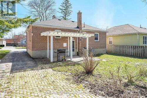 18 Newton Street, Barrie, ON - Outdoor
