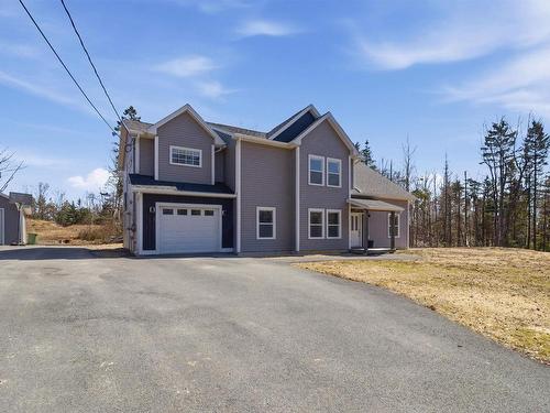 55 Tori Lane, Fall River, NS 