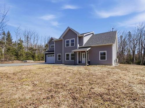 55 Tori Lane, Fall River, NS 