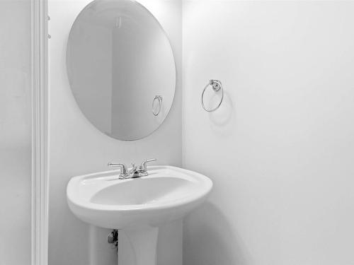 24 King Street, Dartmouth, NS 