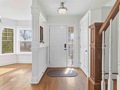 24 King Street, Dartmouth, NS 