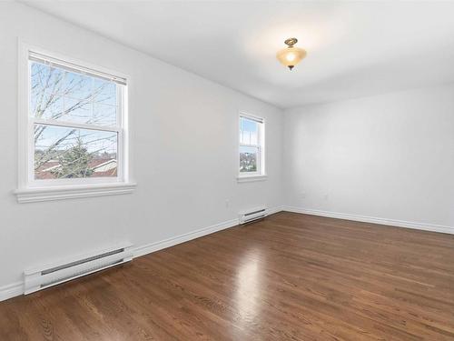 24 King Street, Dartmouth, NS 