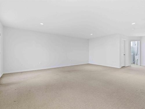 24 King Street, Dartmouth, NS 