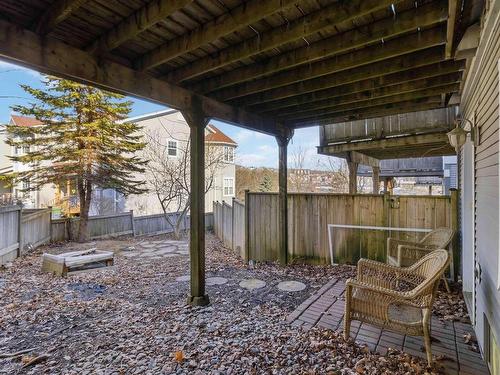 24 King Street, Dartmouth, NS 