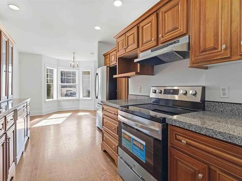 24 King Street, Dartmouth, NS 