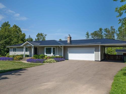 40 Langley Road  Stratford, PE C1B 2K3