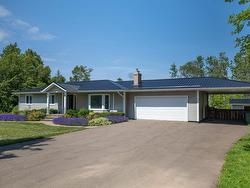 40 Langley Road Stratford, PE C1B 2K3