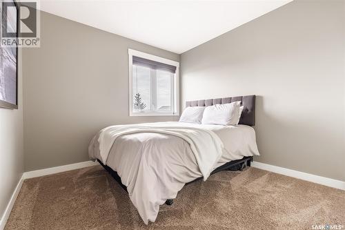 922 Budz Green, Saskatoon, SK - Indoor Photo Showing Bedroom