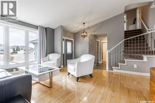 922 Budz Green, Saskatoon, SK - Indoor Photo Showing Living Room