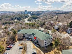 307 87 Kearney Lake Road  Halifax, NS B3M 4H1