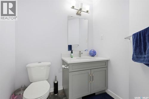 263 250 Akhtar Bend, Saskatoon, SK - Indoor Photo Showing Bathroom