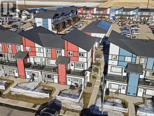 263 250 Akhtar Bend, Saskatoon, SK - 