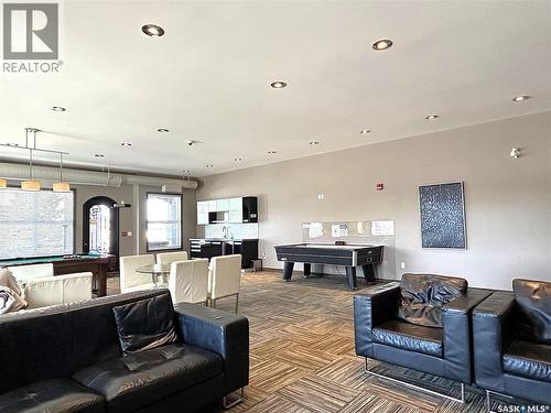 1603 1015 Patrick Crescent, Saskatoon, SK - Indoor Photo Showing Living Room