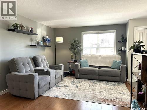 1603 1015 Patrick Crescent, Saskatoon, SK - Indoor Photo Showing Living Room