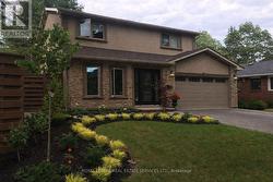 781 FLETHER VALLEY CRESCENT  Mississauga, ON L5J 2X4