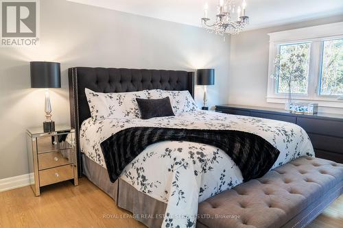 781 Fletcher Valley Crescent, Mississauga, ON - Indoor Photo Showing Bedroom