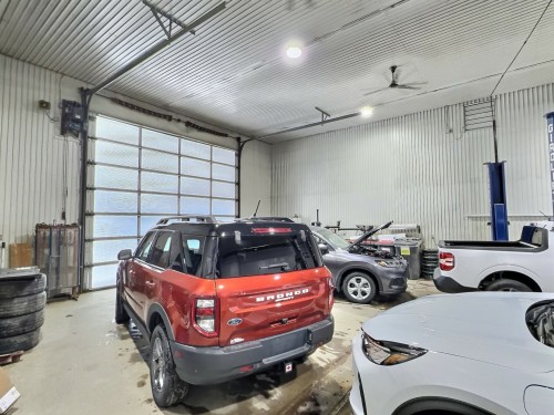 Garage - 385 Mtée Letang, Témiscaming, QC - Indoor Photo Showing Garage