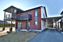 3030 Rue Mercier  Saint-Hyacinthe, QC J2T 0G8