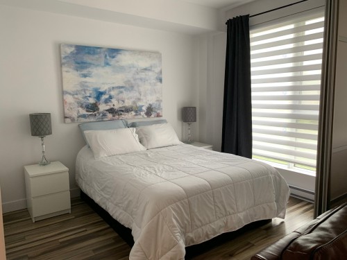 Chambre à coucher principale - 105-4 Av. Donegani, Pointe-Claire, QC - Indoor Photo Showing Bedroom