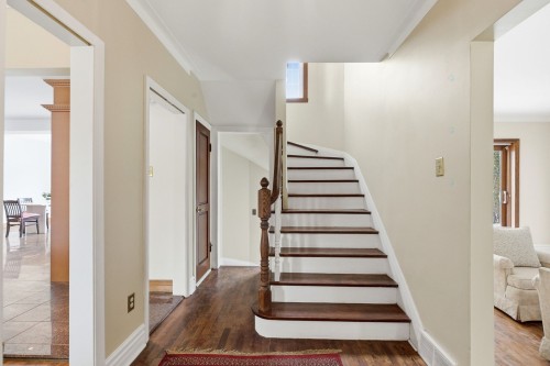 Escalier - 138 Av. Highfield, Mont-Royal, QC - Indoor Photo Showing Other Room