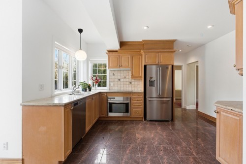 Cuisine - 138 Av. Highfield, Mont-Royal, QC - Indoor Photo Showing Kitchen