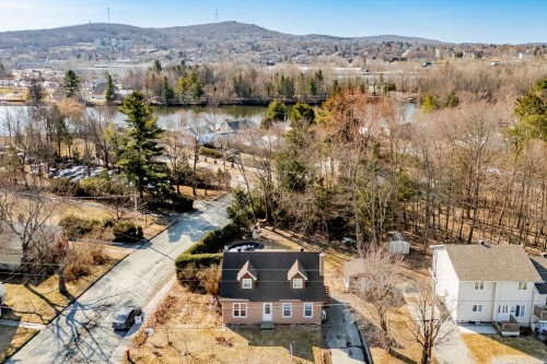 2374 Rue Hertel  Sherbrooke (Les Nations), QC J1J 2J2